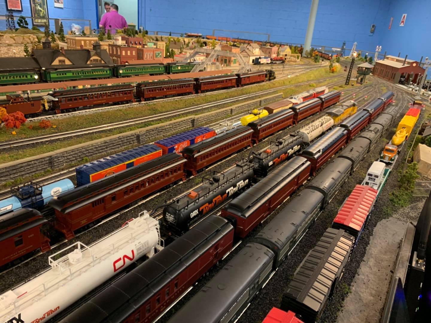 NLOE O-gauge trains in the yard — Nassau Lionel Operating Engineers Levittown NY