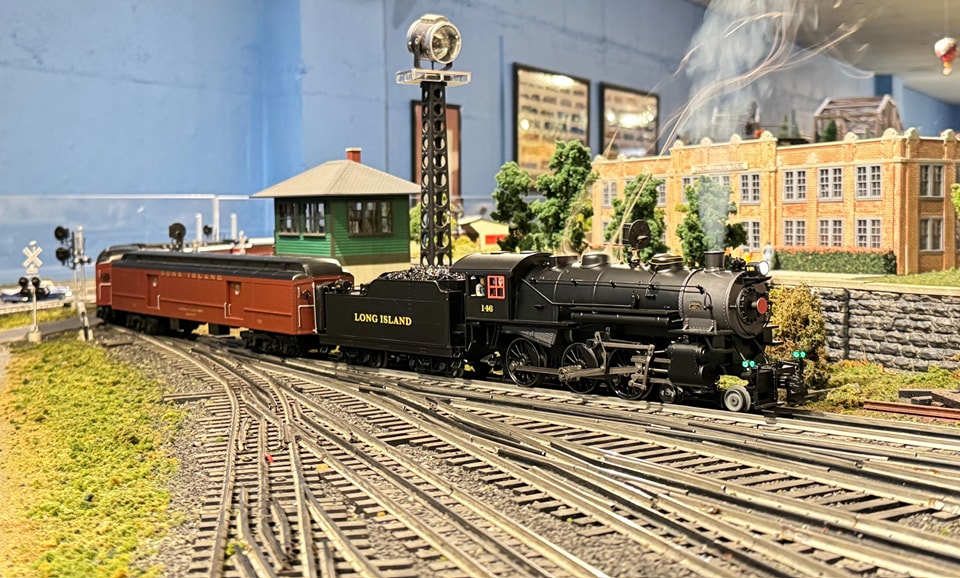 Long Island #146 steam locomotive — NLOE O-gauge model train layout