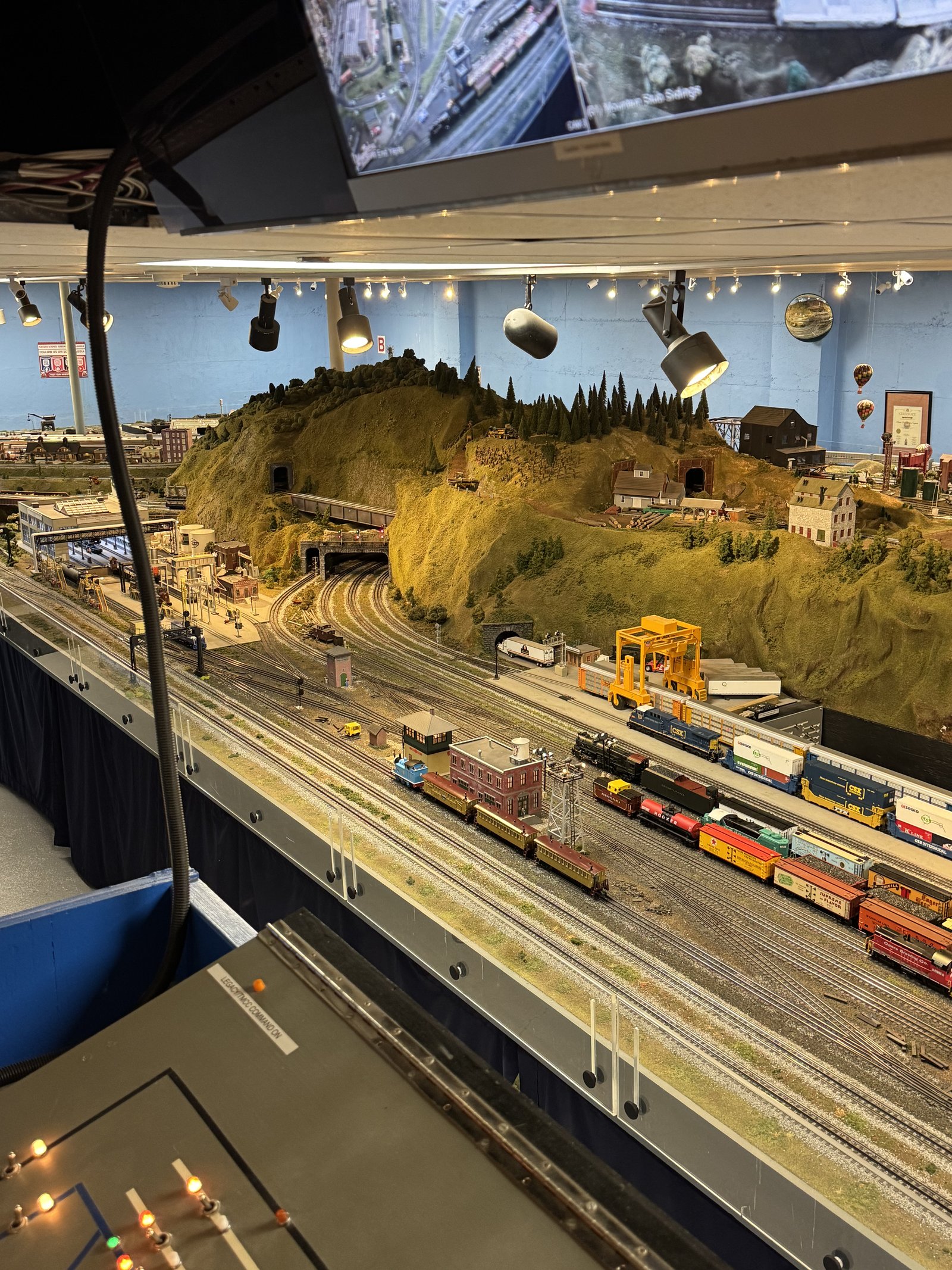 Wide view of NLOE O-gauge model train layout — Nassau Lionel Operating Engineers Levittown NY