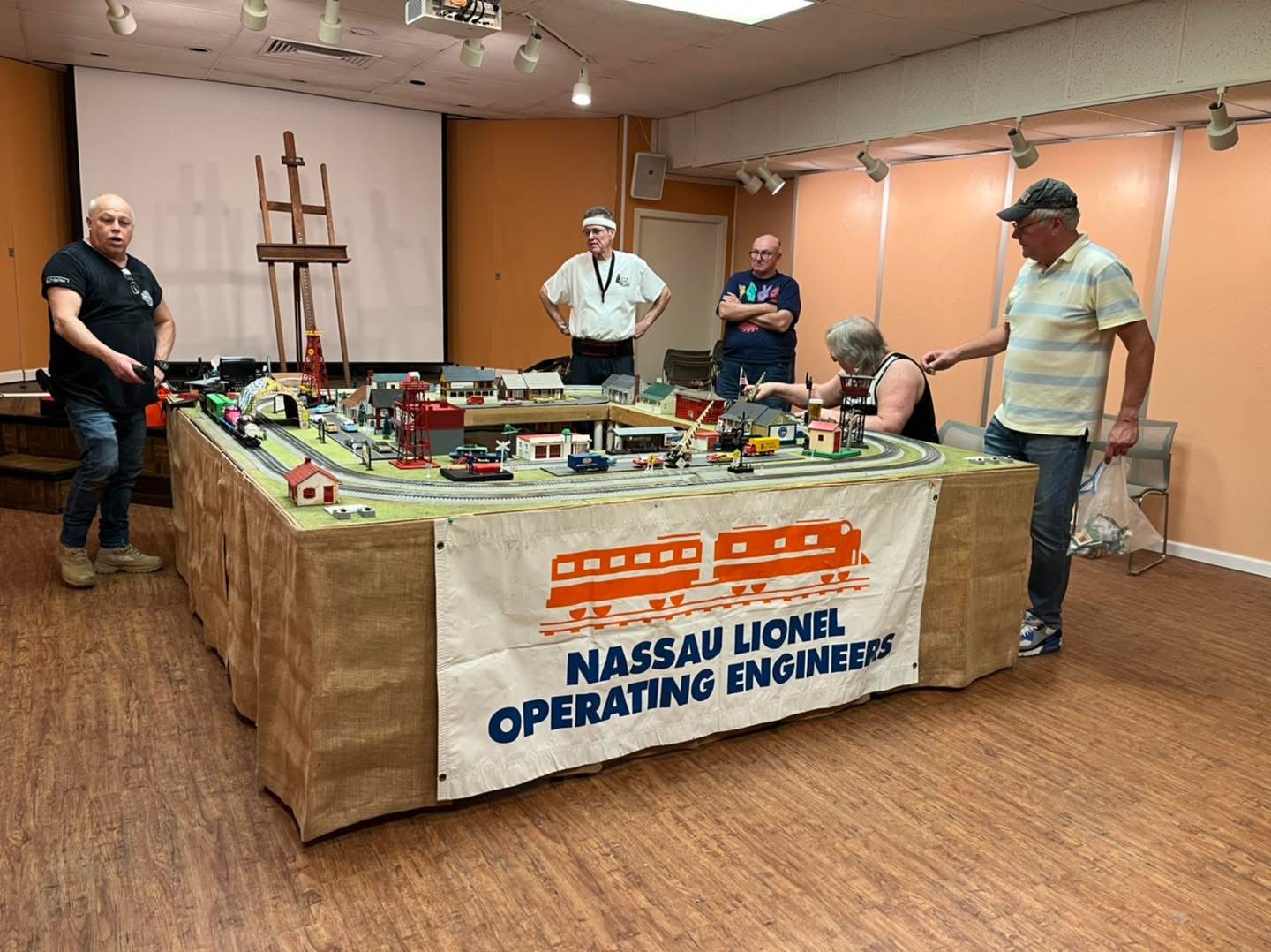 NLOE portable O-gauge layout at Long Island community event — Nassau Lionel Operating Engineers