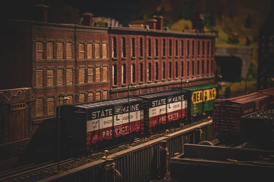 State of Maine freight cars — NLOE model train layout Levittown NY